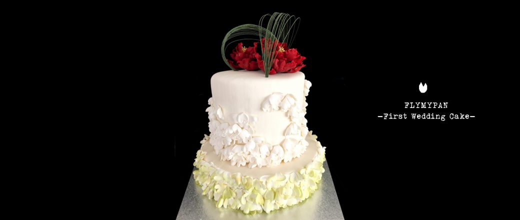 Sugar Flowers II – Flymypan’s First Wedding Cake!